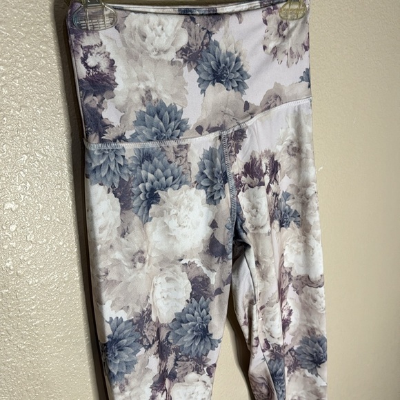 Danskin Leggings Size S - Picture 2 of 5